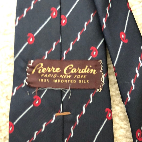 Vintage Pierre Cardin silk tie - Picture 3 of 4